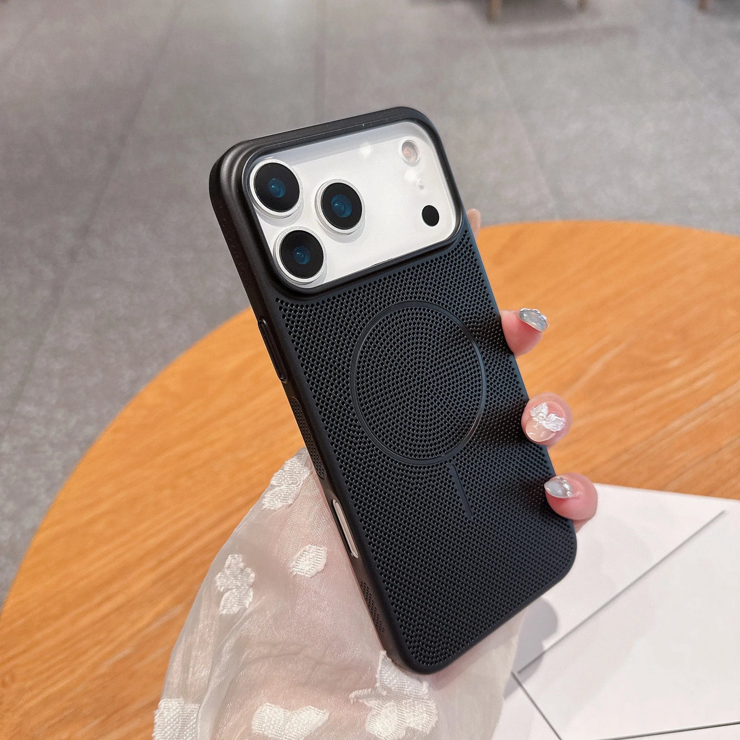 Cooling Heat Dissipation Mesh Magnetic Magsafe Case for iPhone 17 16 15 14 13 12 11 Pro Max Plus 17 Air Wireless Charging Cover